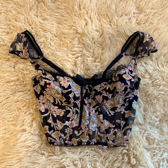 Victoria's Secret Tops - Victoria’s Secret Floral Embroidery Cap-Sleeve Corset Top